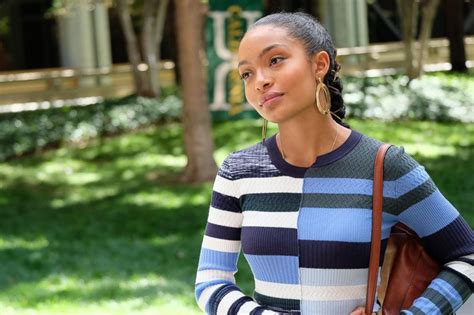 Yara Shahidi zagrała rolę w Grown-ish, serialu o życiu na studiach